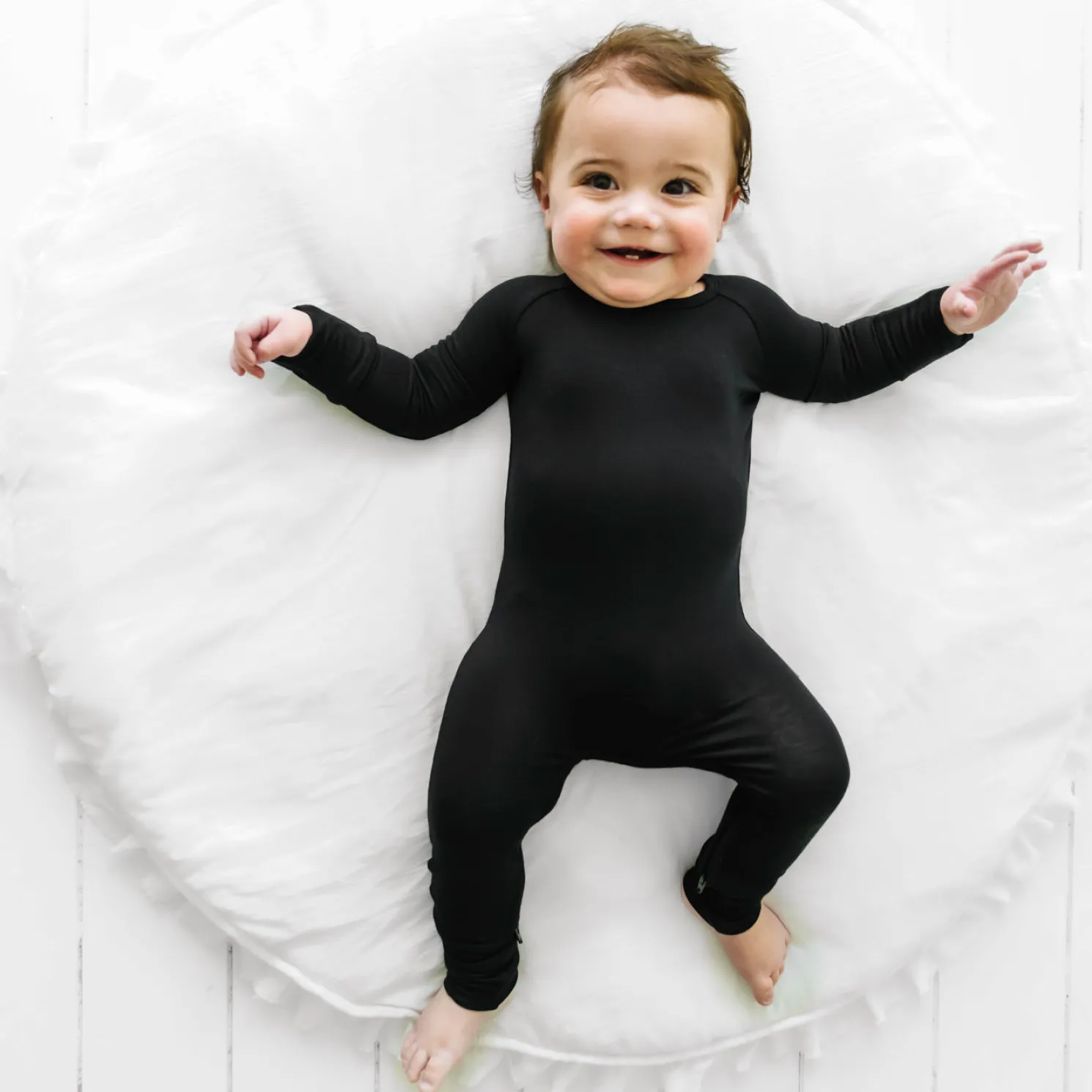 Black Crescent Zippy