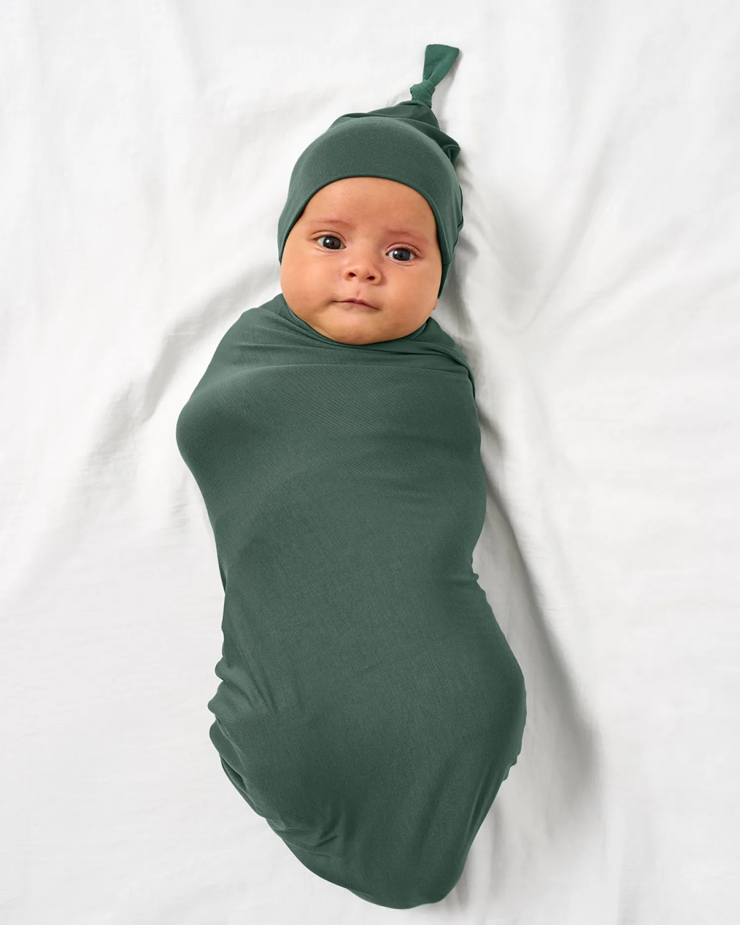 Grove Green Swaddle & Hat Set