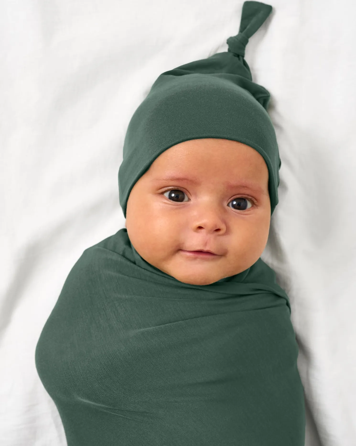 Grove Green Swaddle & Hat Set