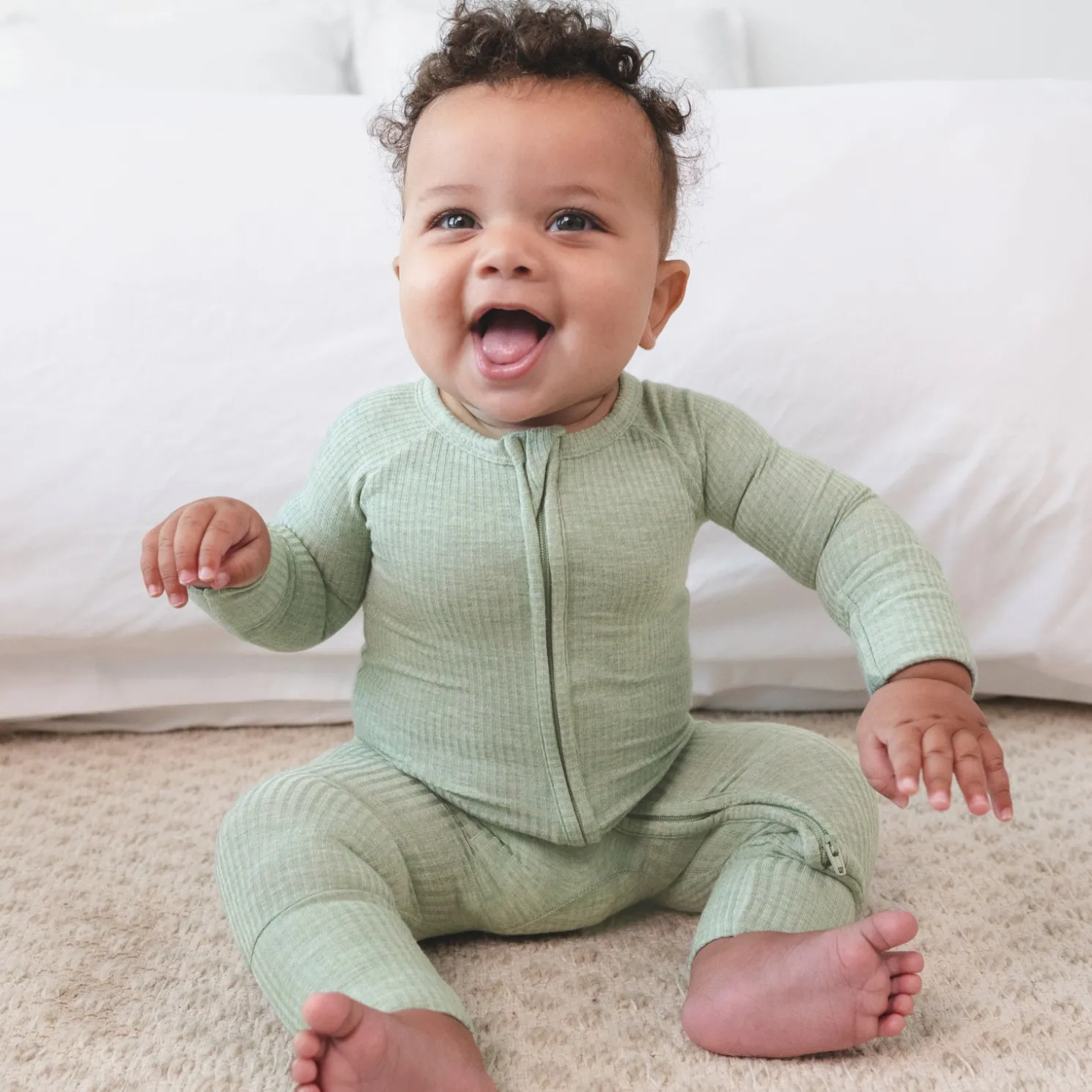 Heather Sage Ribbed Zippy