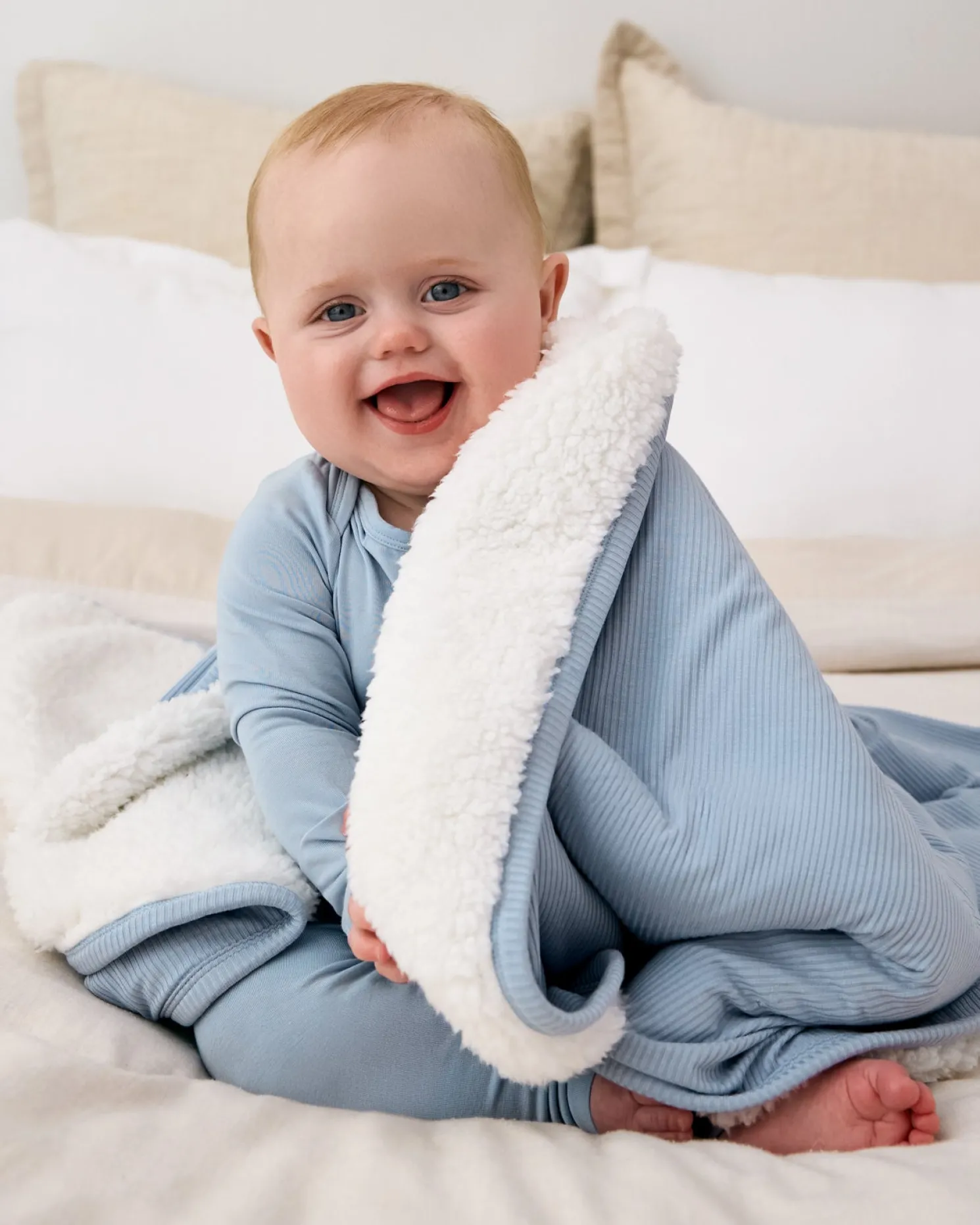 Light Fog Ribbed Mini Cloud Blanket®