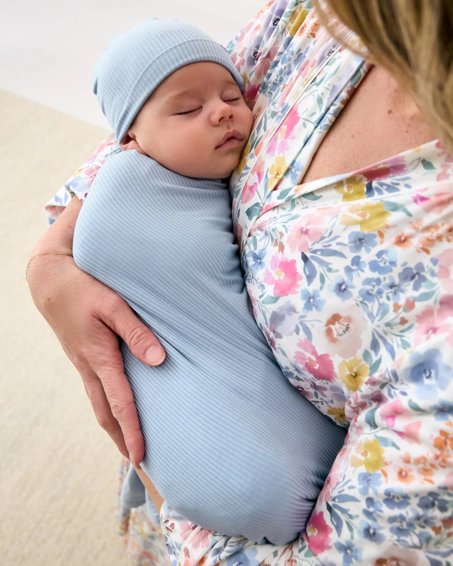 Light Fog Ribbed Swaddle & Infant Beanie Set