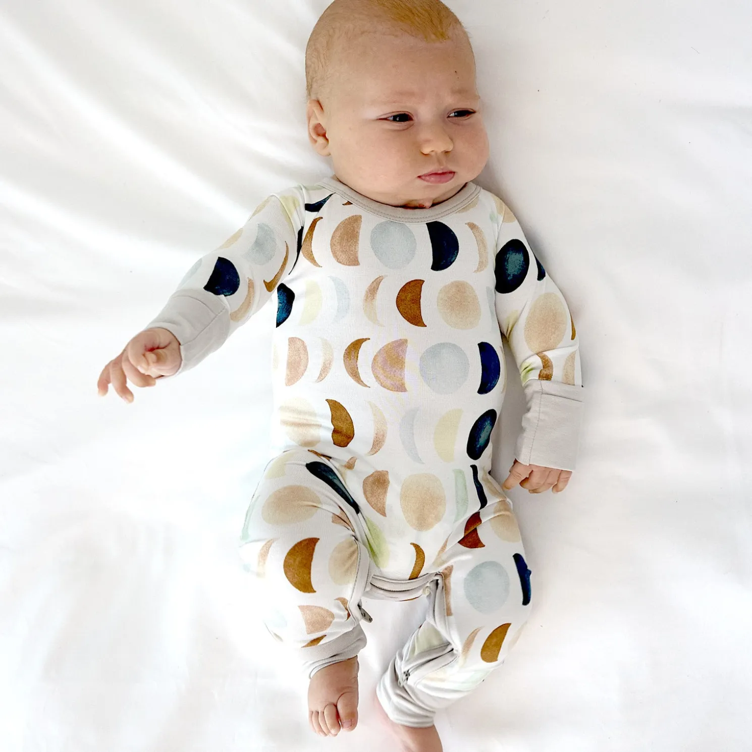 Luna Neutral Crescent Zippy