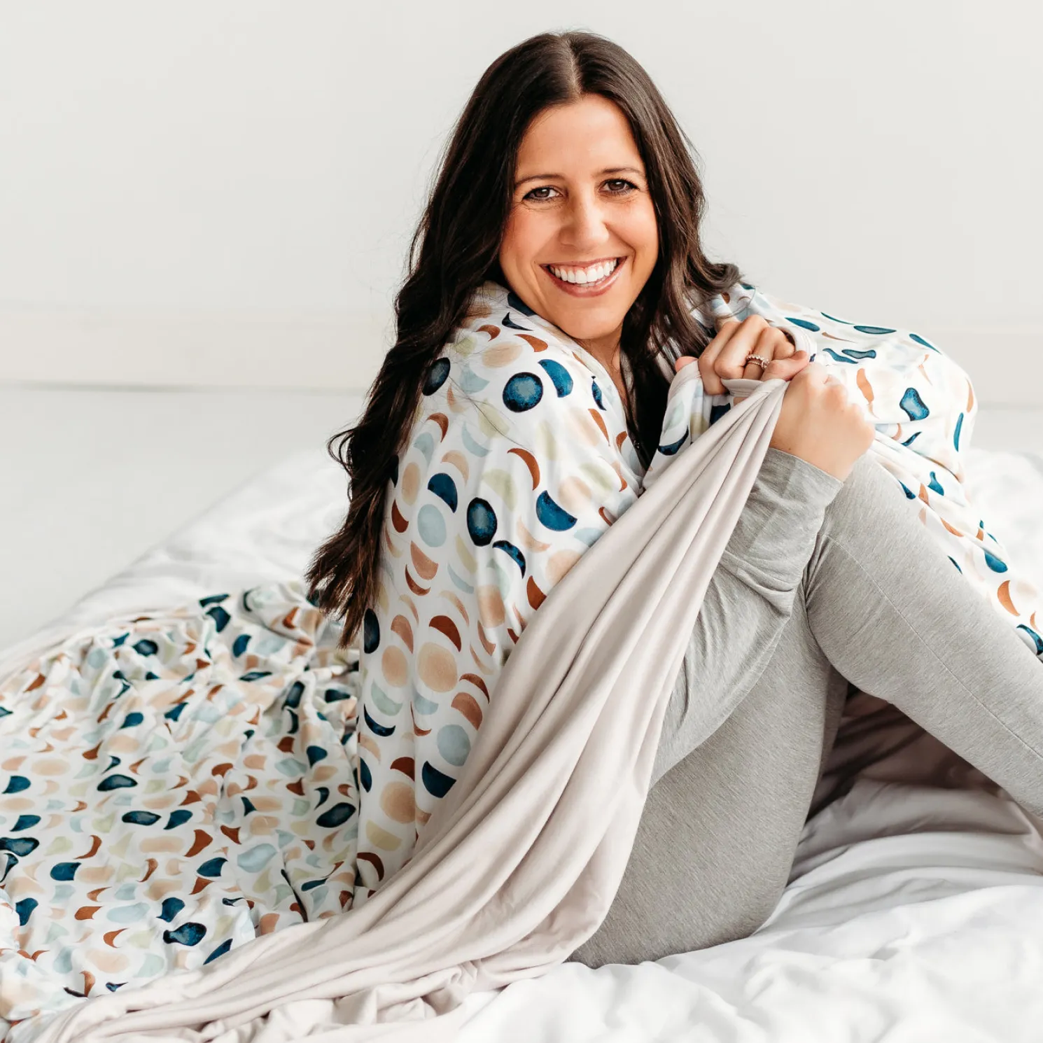 Luna Neutral Oversized Cloud Blanket®