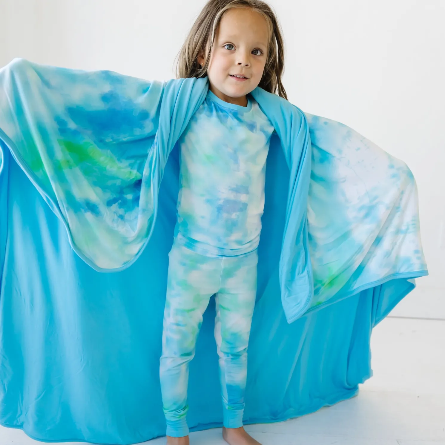 Tidepool Watercolor Large Cloud Blanket®