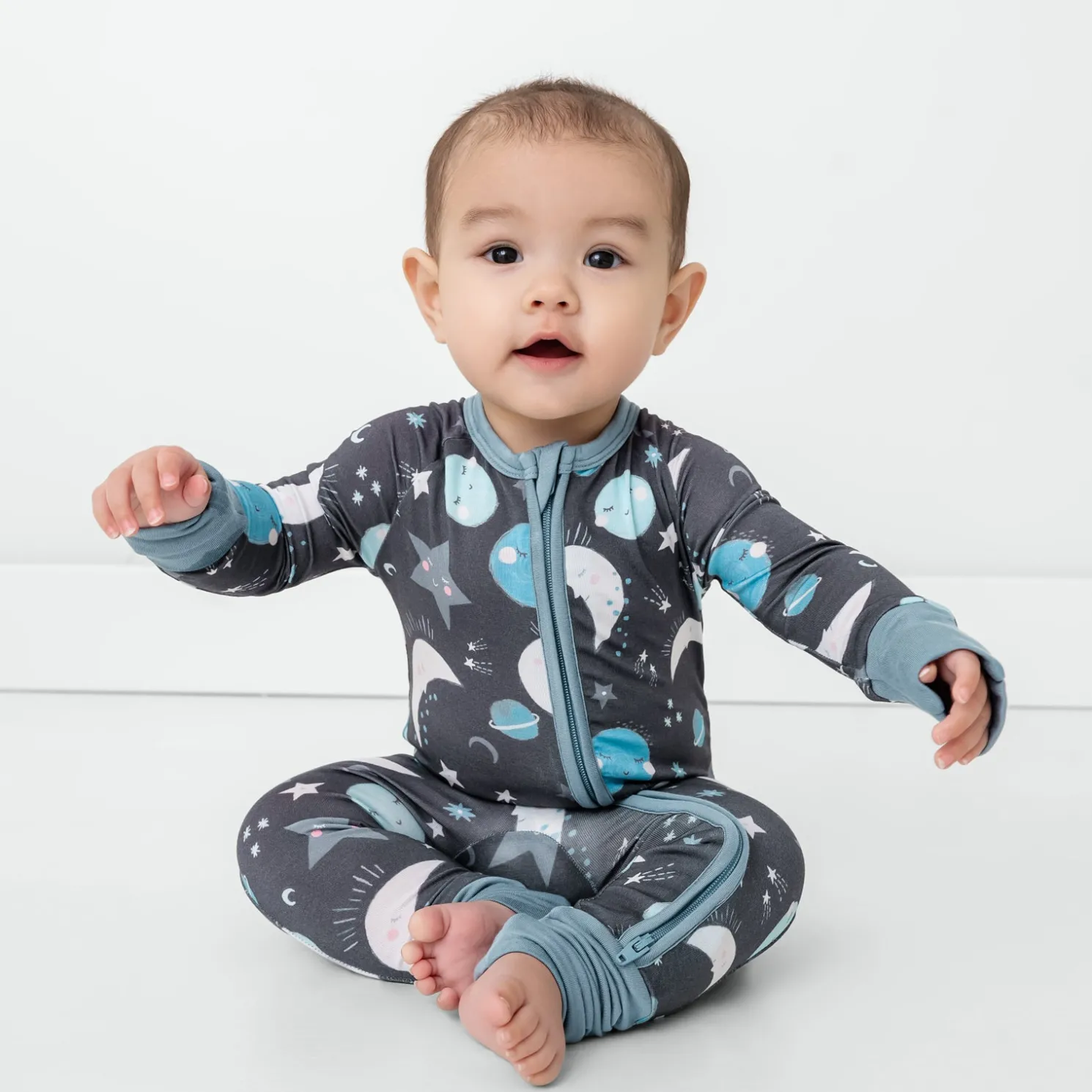 To the Moon & Back Zippy