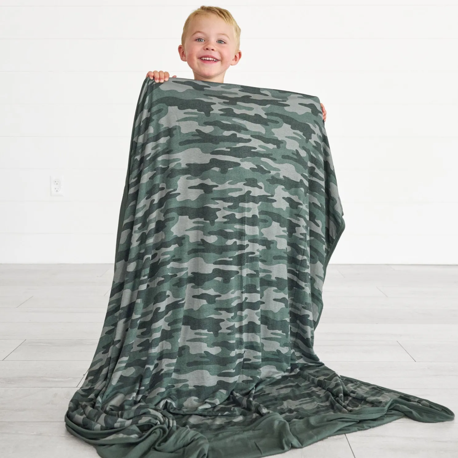 Vintage Camo Large Cloud Blanket®